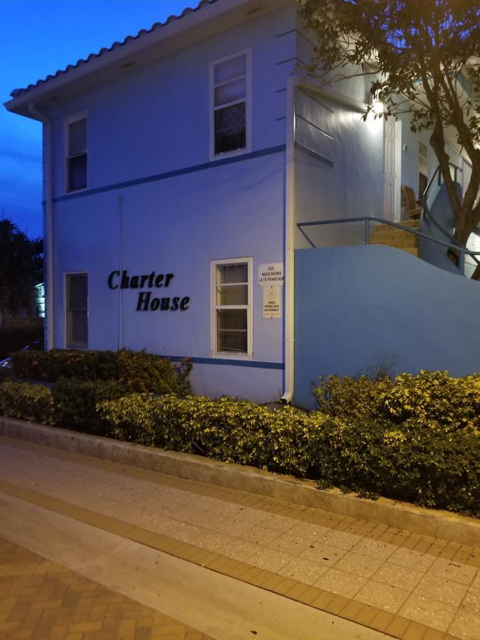 好莱坞 Charter House汽车旅馆 外观 照片